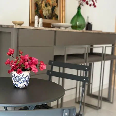 La Vecchia Stazione آتْشّي كاستيلّو