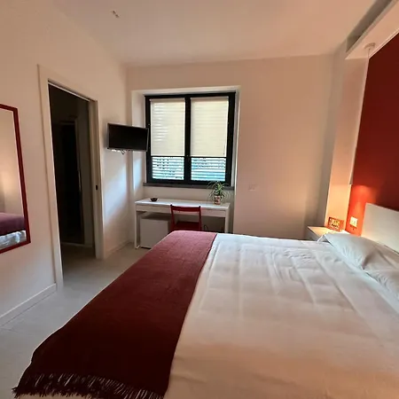 La Vecchia Stazione فندق مبيت وإفطار آتْشّي كاستيلّو